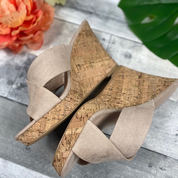 Charles by Charles David Latrice wedge shoes mule - Picture 3 of 7